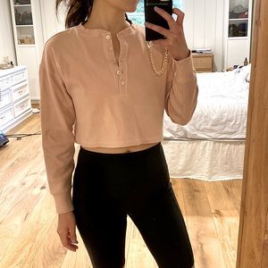 Aritzia Wilfred Free cropped Henley (dusty pink)